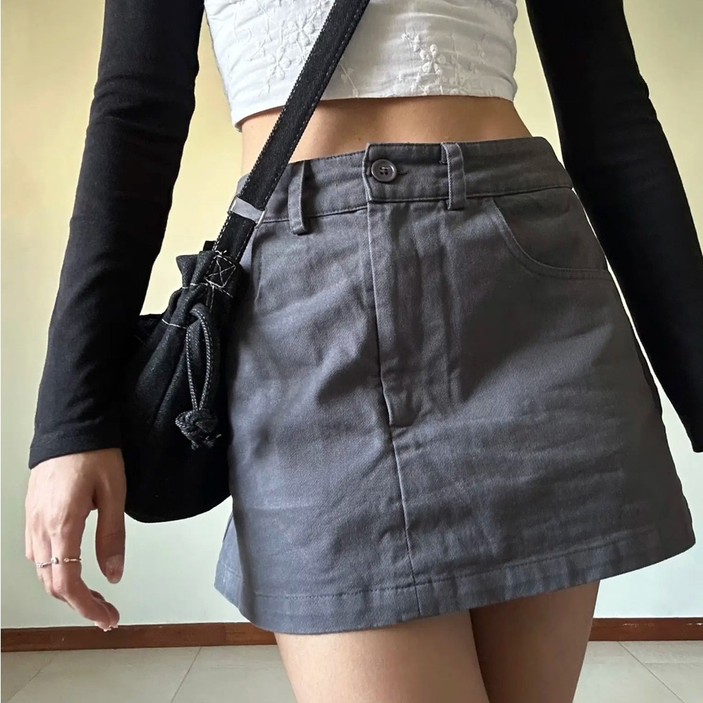 The Tinsel Rack Gray Cargo Miniskirt Size M (fits XS/S)